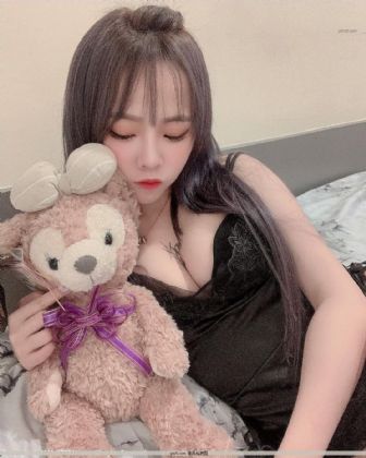 多年前和朋友母亲的一夜情小说