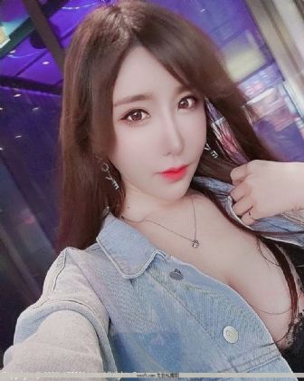 漂亮妈妈王艳的故事小说